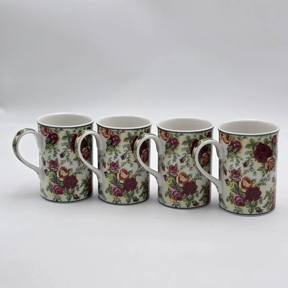 Royal‎ Albert Old Country Roses Fine China Afternoon Tea II Lot of 4